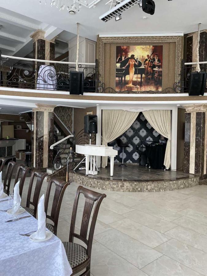 Park Hotel Zamkovy Gomel Esterno foto
