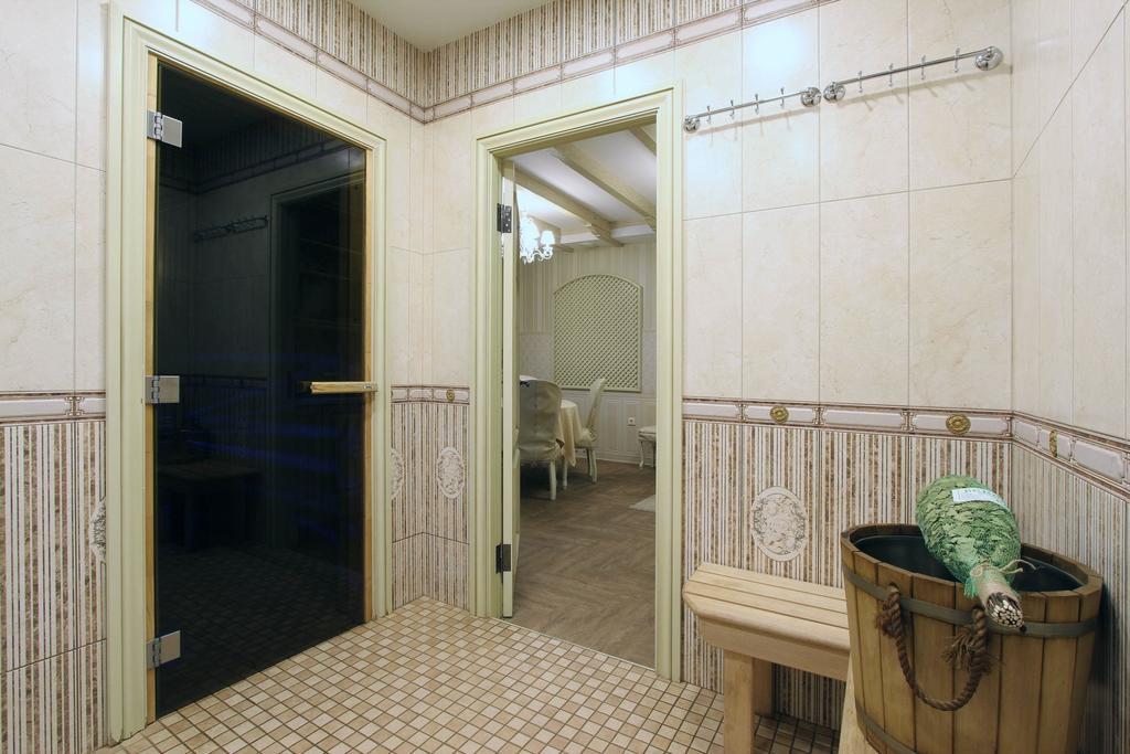 Park Hotel Zamkovy Gomel Esterno foto