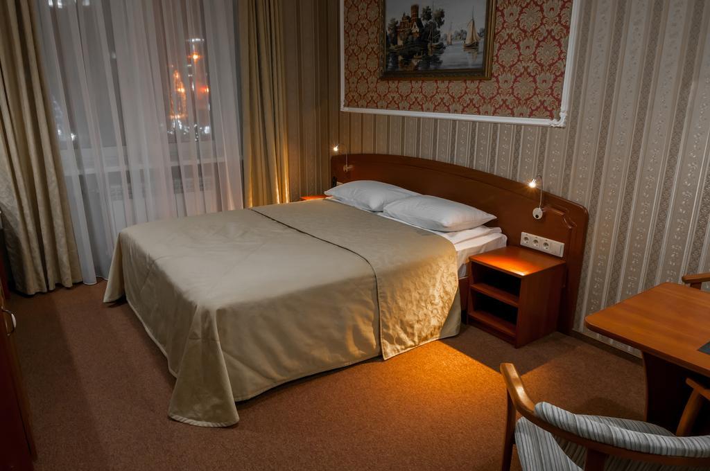 Park Hotel Zamkovy Gomel Esterno foto